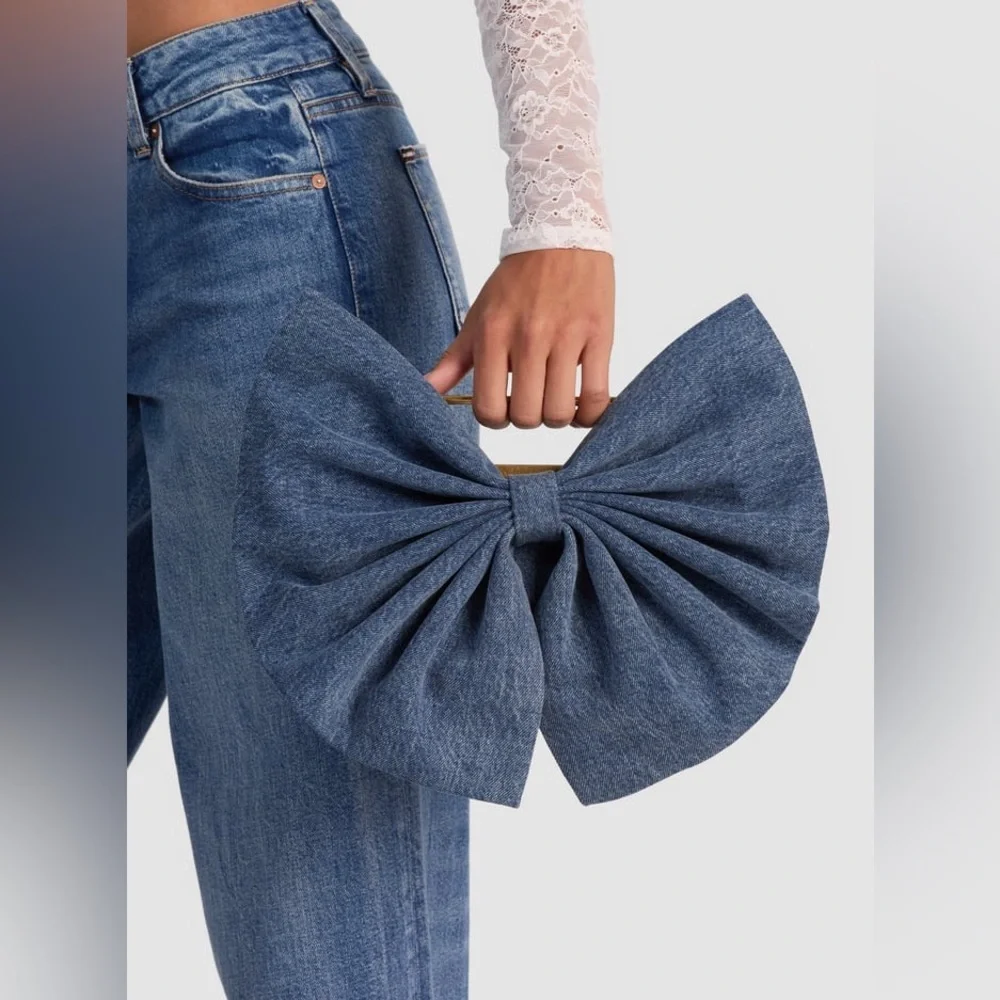 Alice Olivia RAVEN BOW BAG Sold Out - Picture 2 of 12